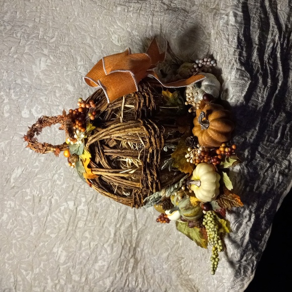 Fall Centerpiece - Picture 6 of 6